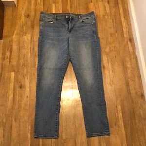 American Eagle size 16short